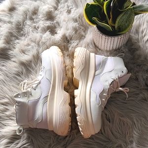 Platform sneakers